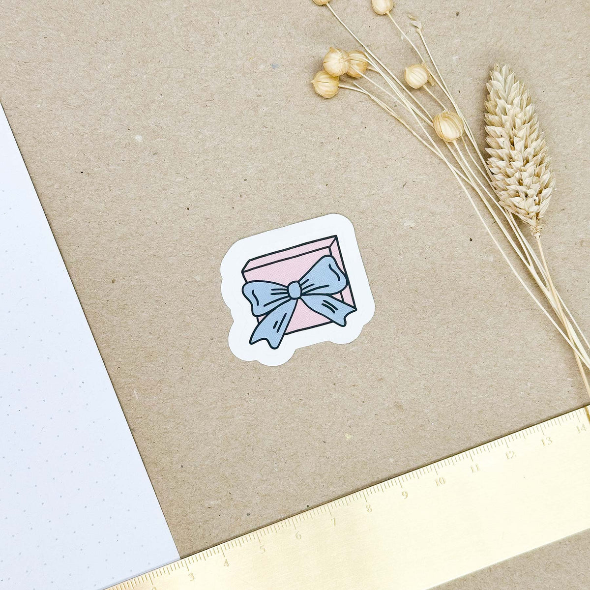 Hand-drawn sticker - Gift 2 - Size M