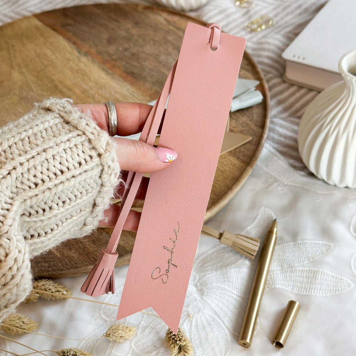 Personalized bookmark - Vegan leather - Vintage Rose