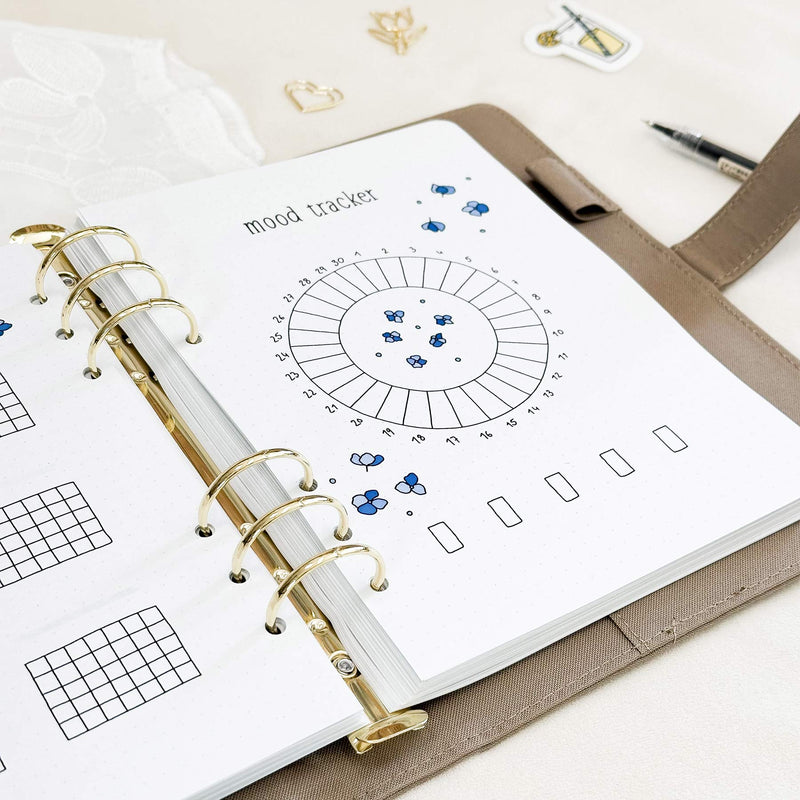 June - Hydrangeas theme - Monthly Planner Undated - 16 hand-drawn pages