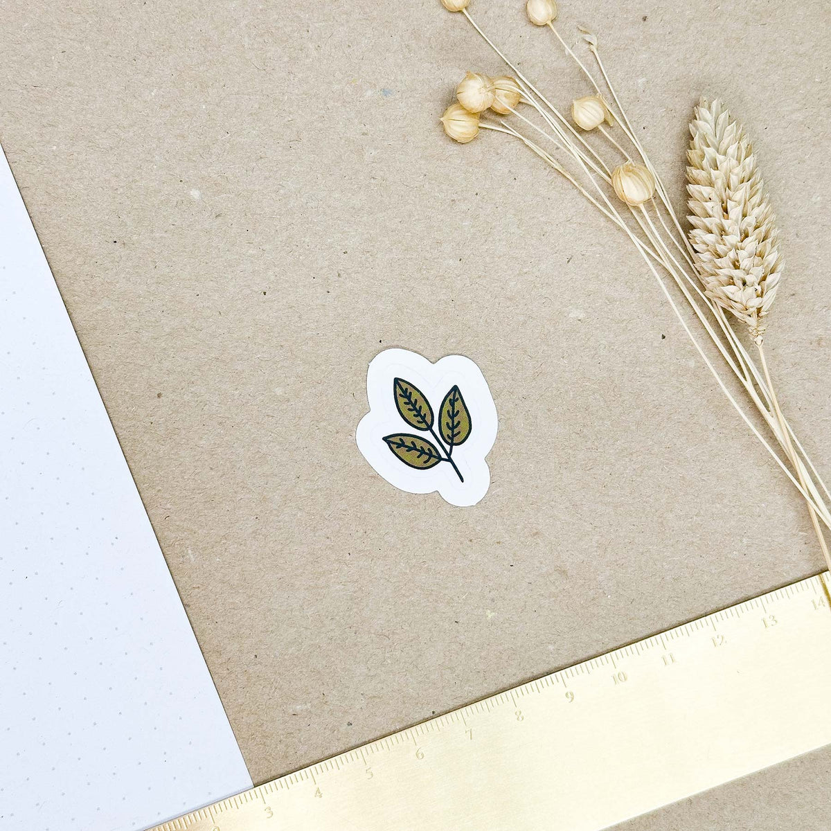 Hand-drawn sticker - Leaf 6 - Size S
