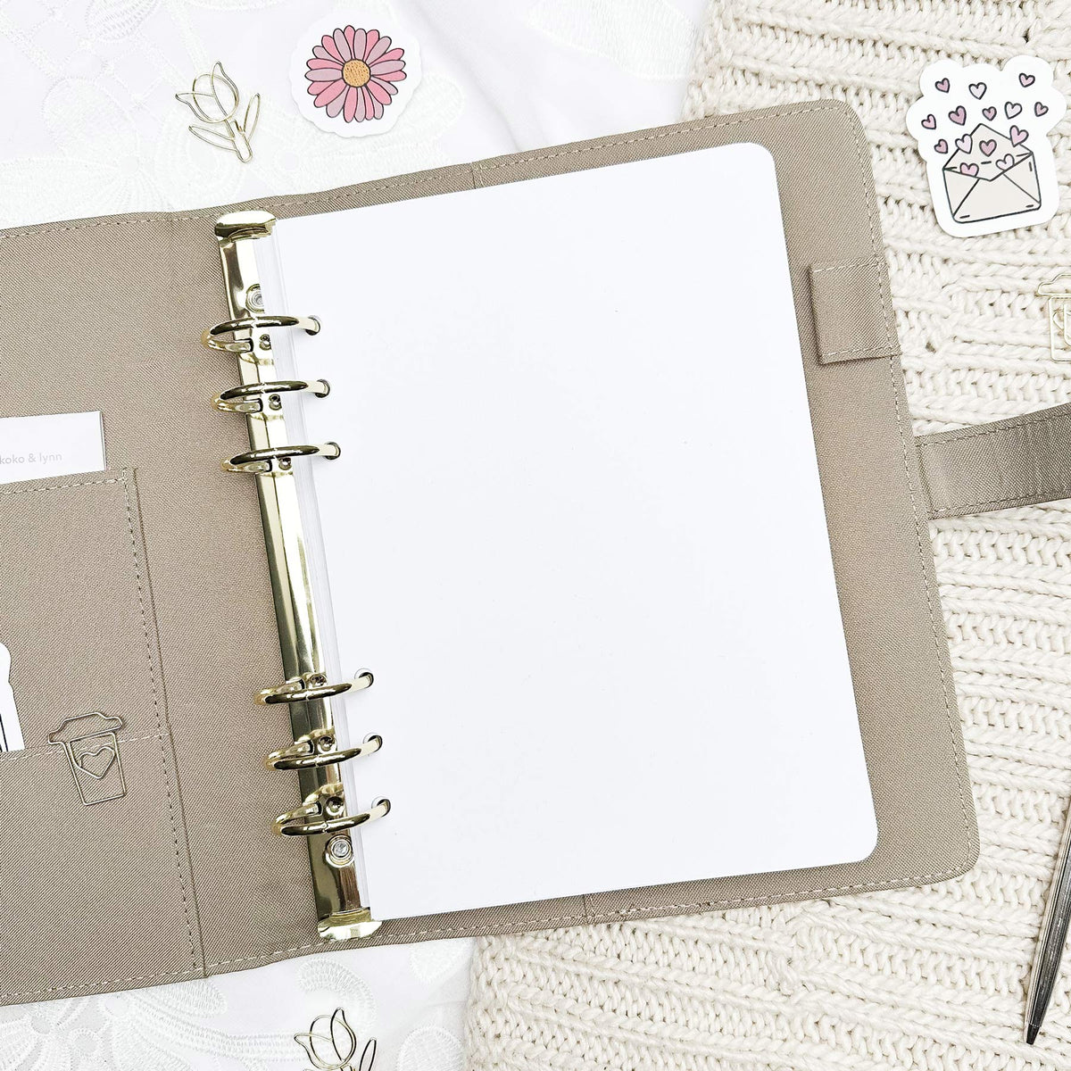 24 blank pages - Binder insert pack - 12 sheets (24 pages)