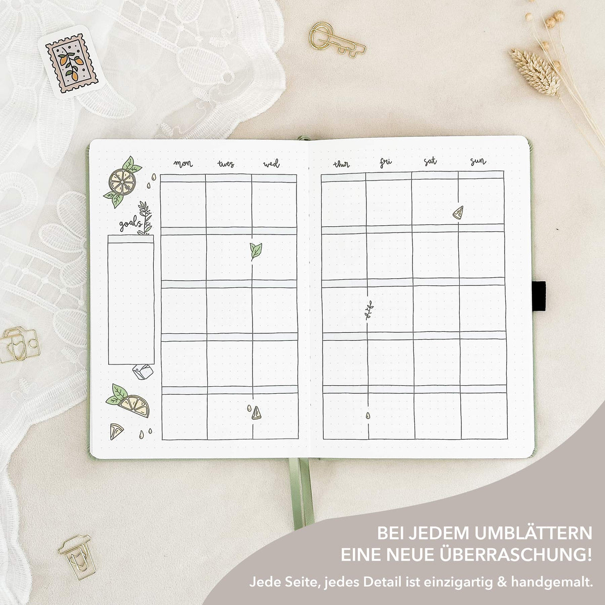 Hand-drawn planner - Undated - 100% recycled paper - Light green